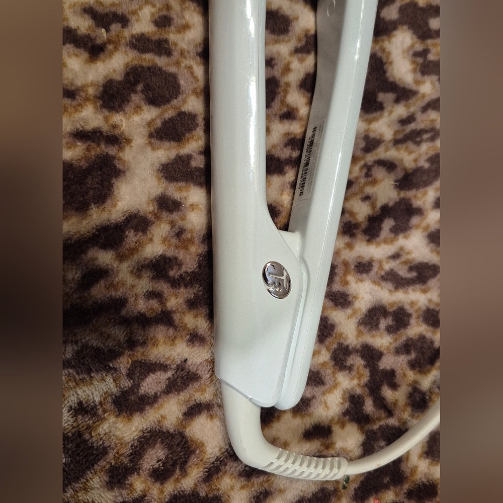 T3 White Singlepass Styleplus Hair Straightener Unused-Like New - Picture 8 of 14